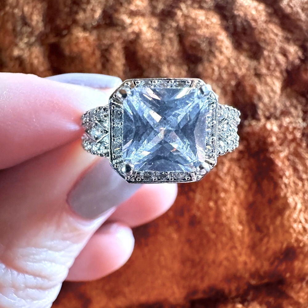 Vintage Art Deco Cocktail Ring- Size 7